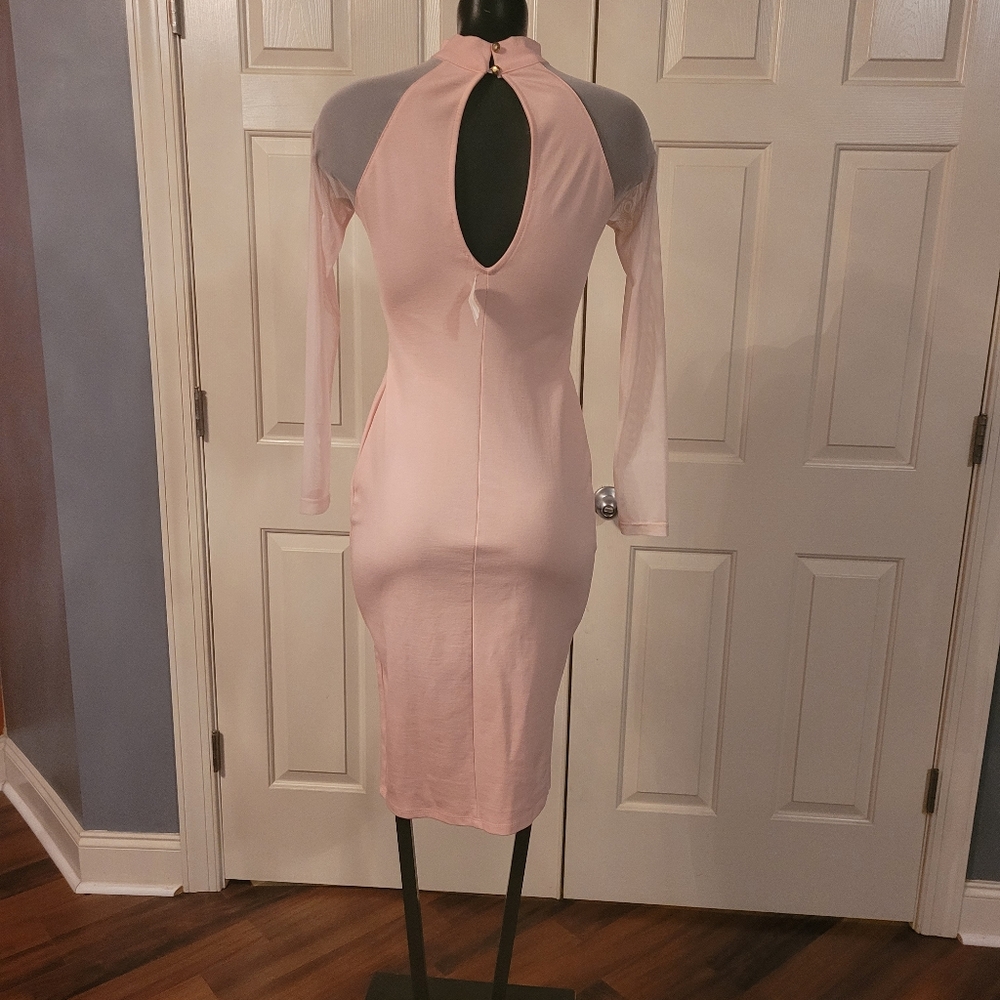 Dress - Picture 5 of 5